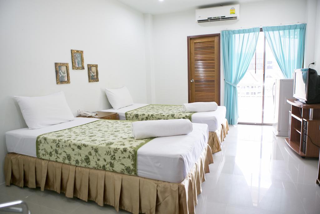 G&B Guesthouse Patong Exterior photo